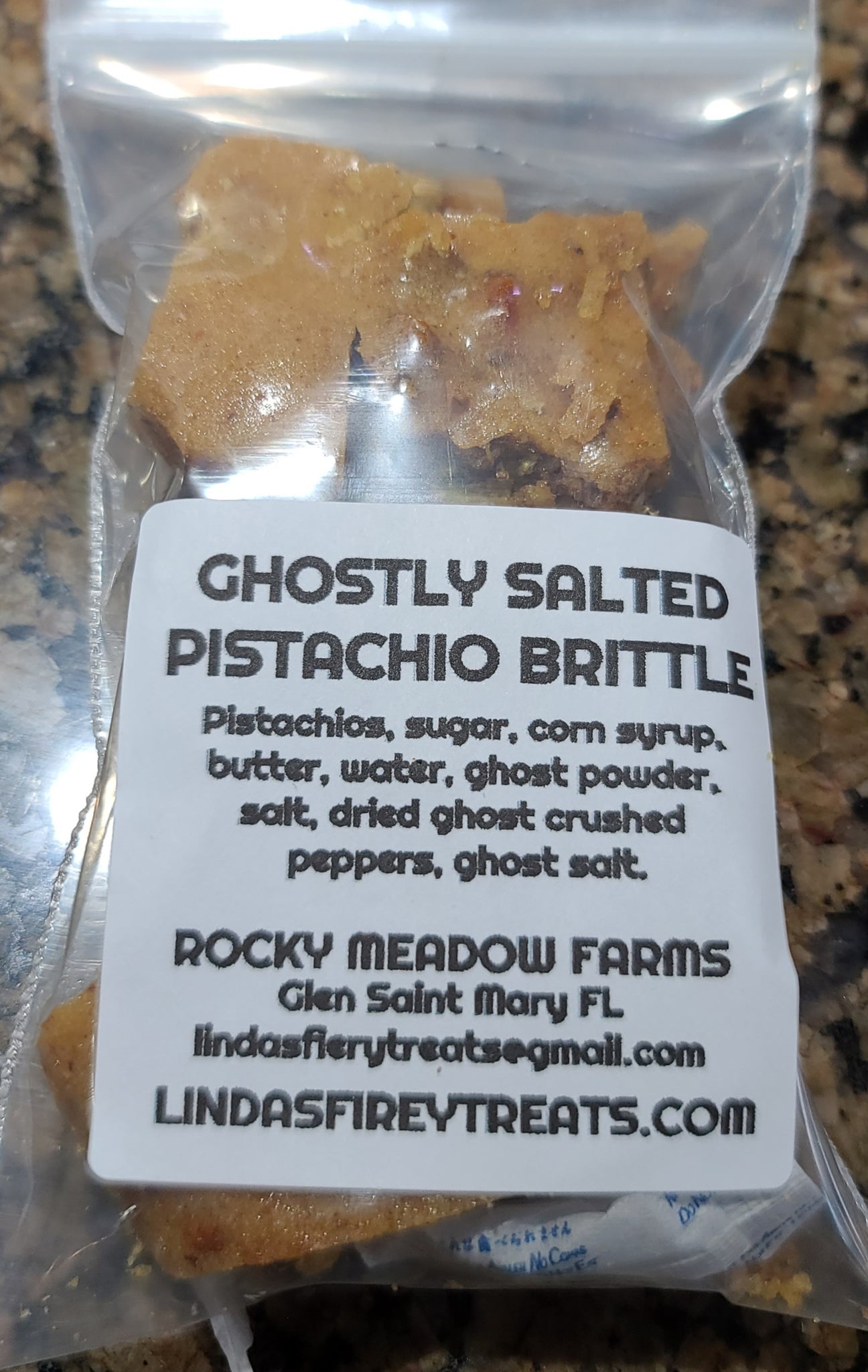 PISTACHIO - Ghostly salted pistachio brittle